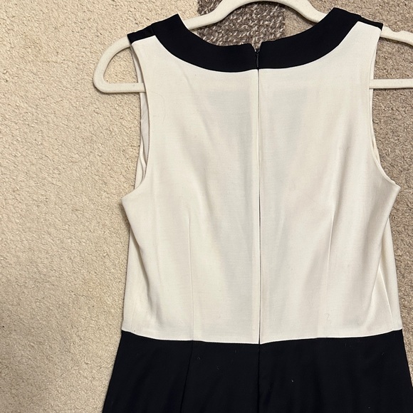 Banana Republic Black and White Mini Dress - Picture 6 of 7